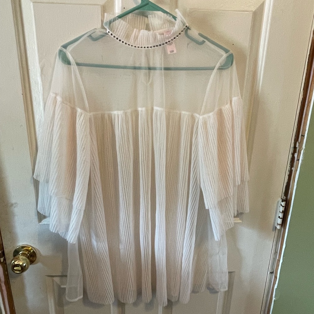 Victoria's Secret Top Sheer Flowy Blouse Jewel Neckline Pleated Sheer sz small